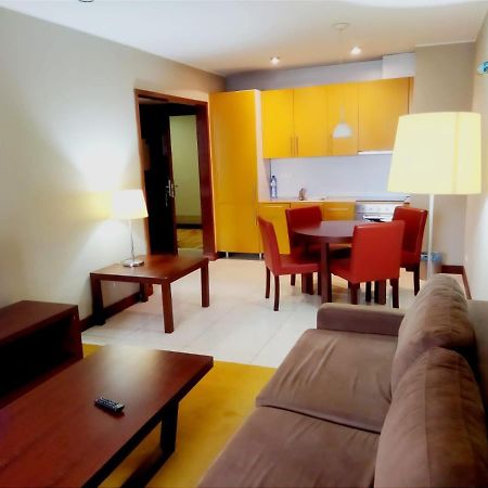 Skyna Hotel Луанда Екстериор снимка